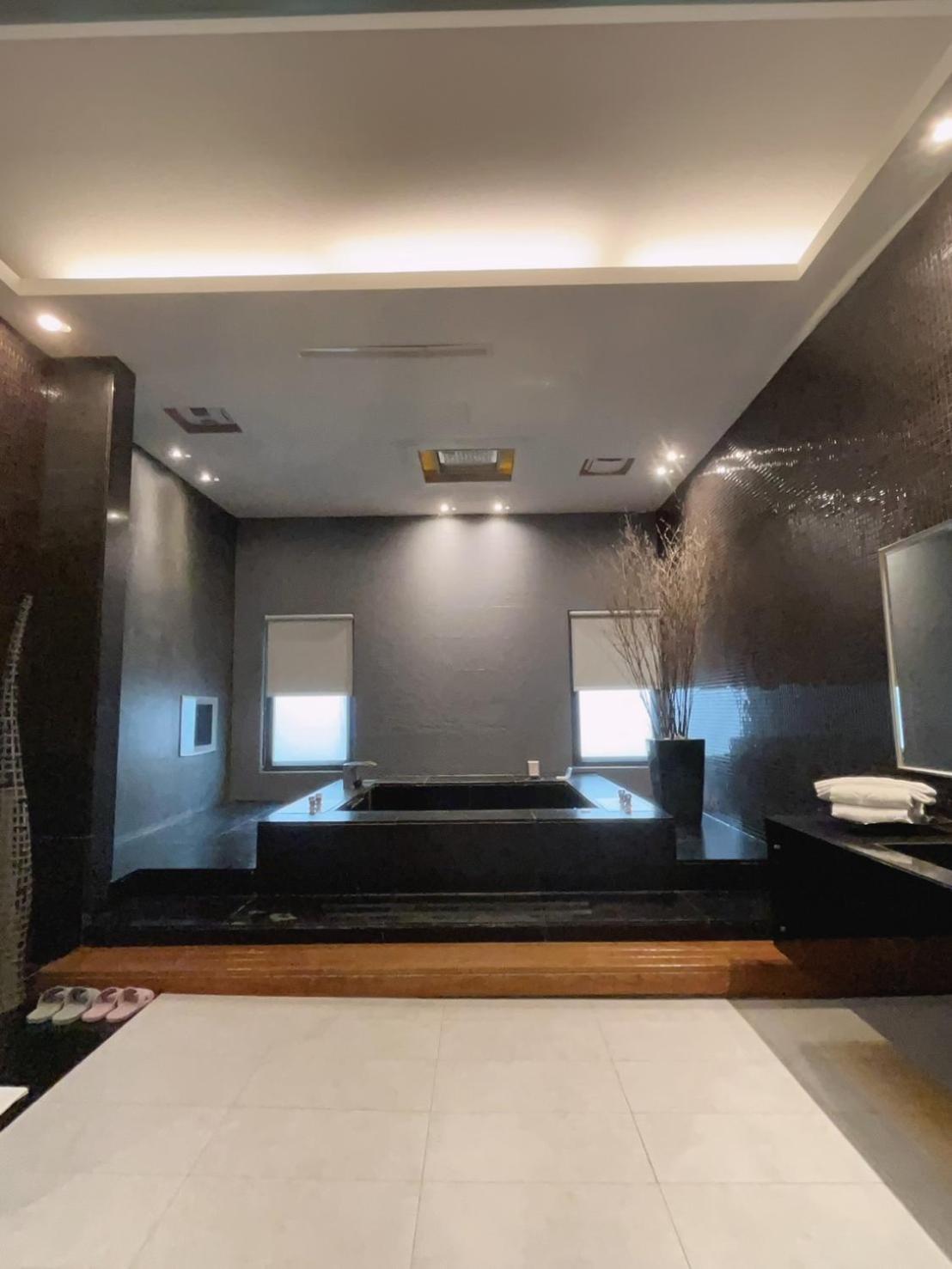 Chateau Boutique Motel Đài Trung Ngoại thất bức ảnh
