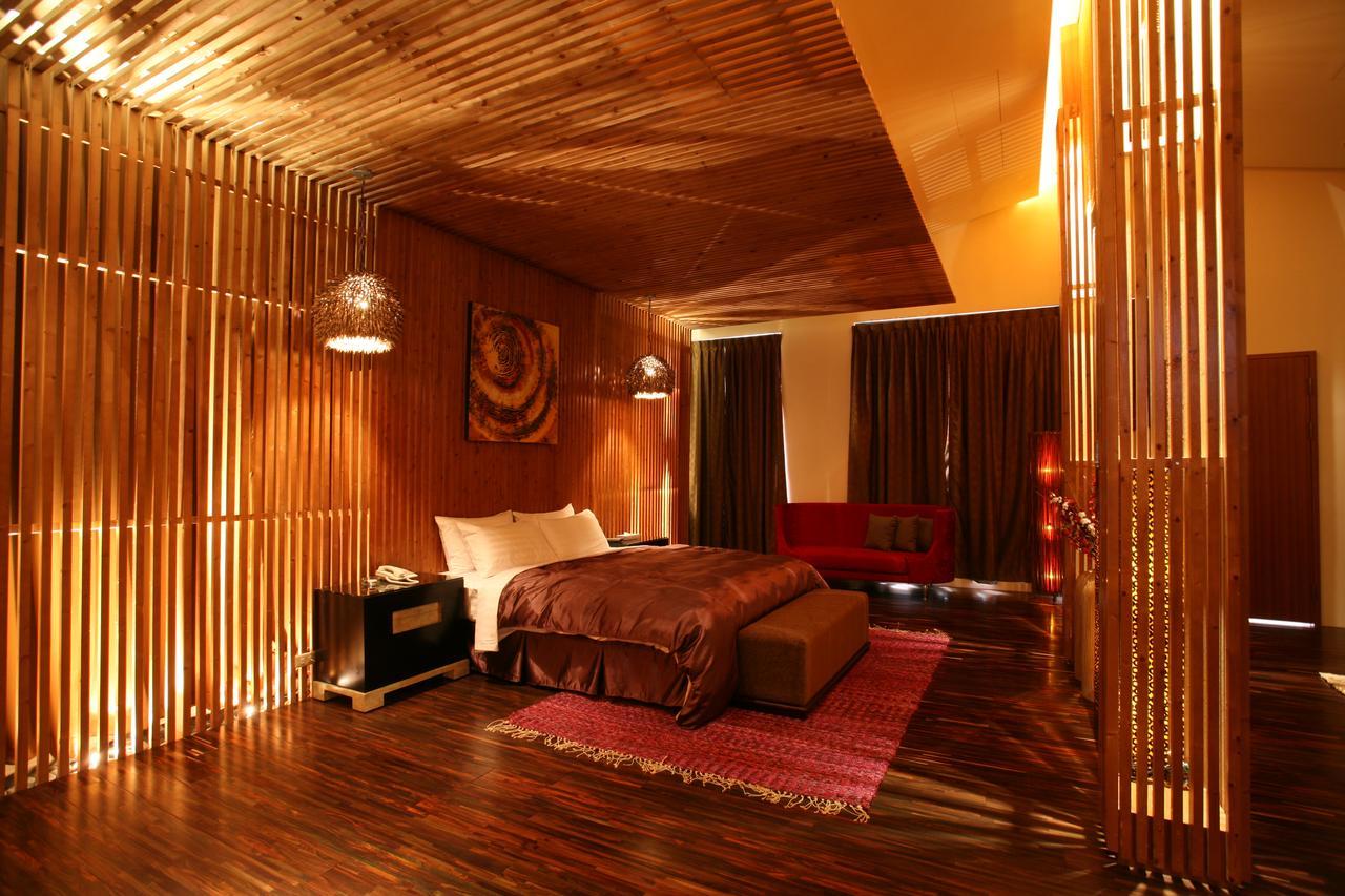Chateau Boutique Motel Đài Trung Ngoại thất bức ảnh