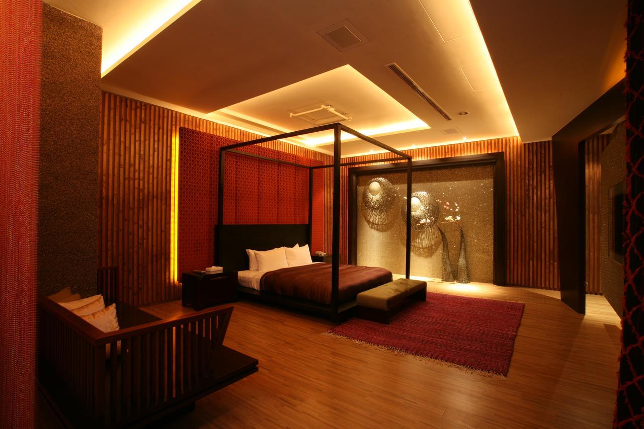 Chateau Boutique Motel Đài Trung Ngoại thất bức ảnh