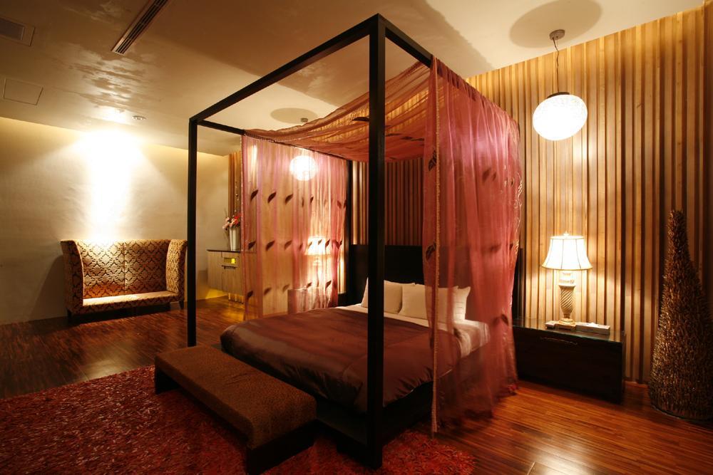 Chateau Boutique Motel Đài Trung Ngoại thất bức ảnh
