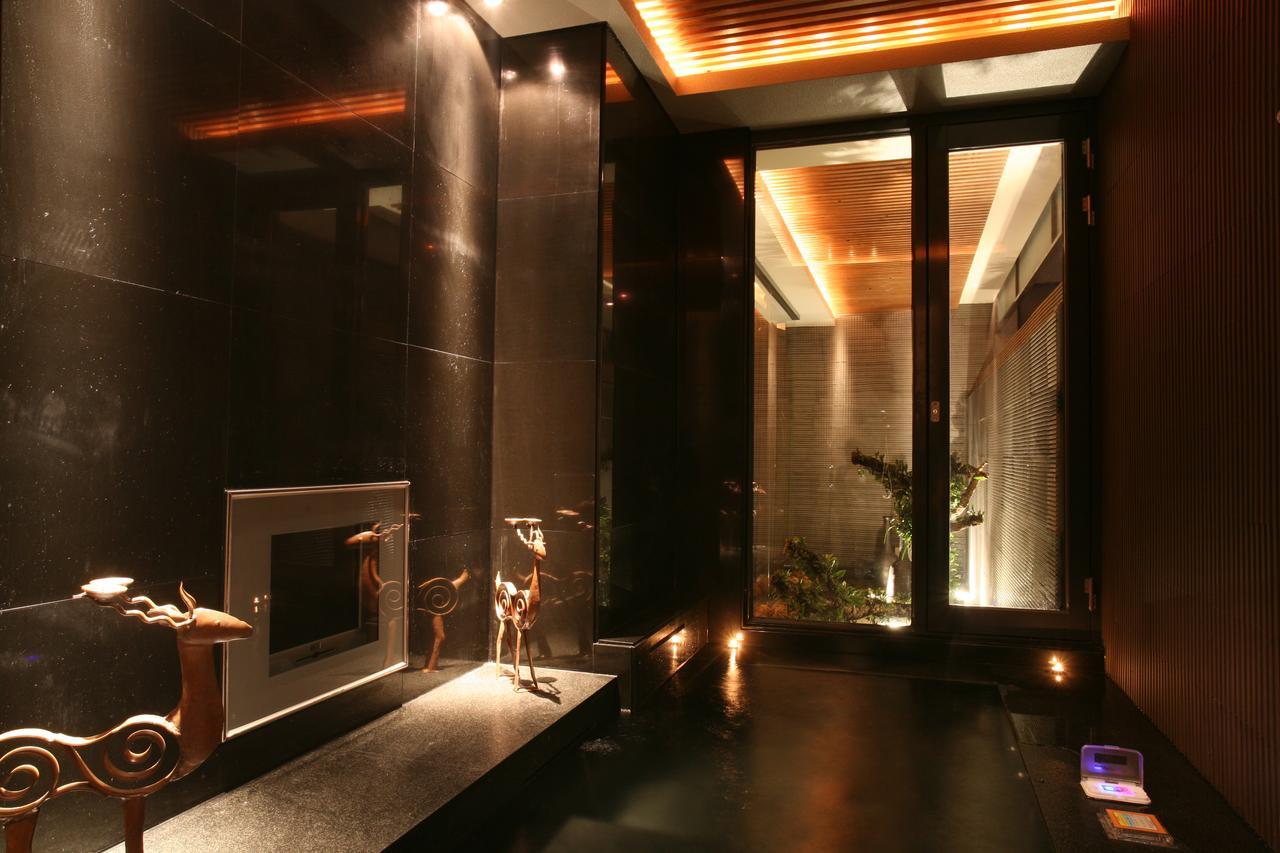 Chateau Boutique Motel Đài Trung Ngoại thất bức ảnh
