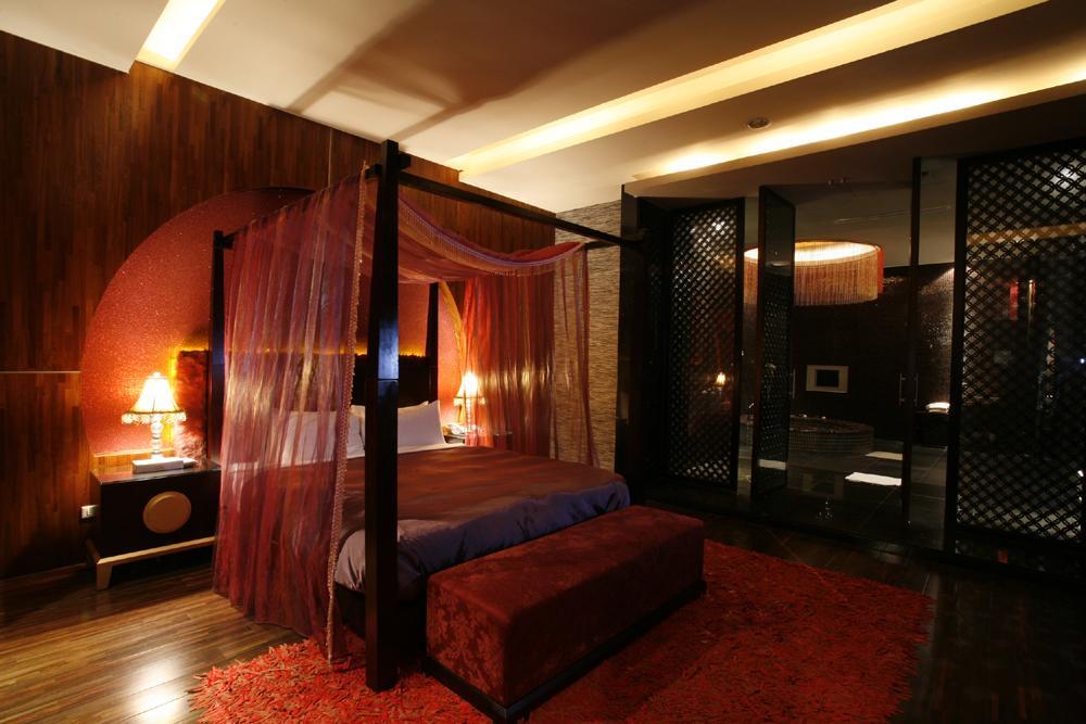 Chateau Boutique Motel Đài Trung Ngoại thất bức ảnh