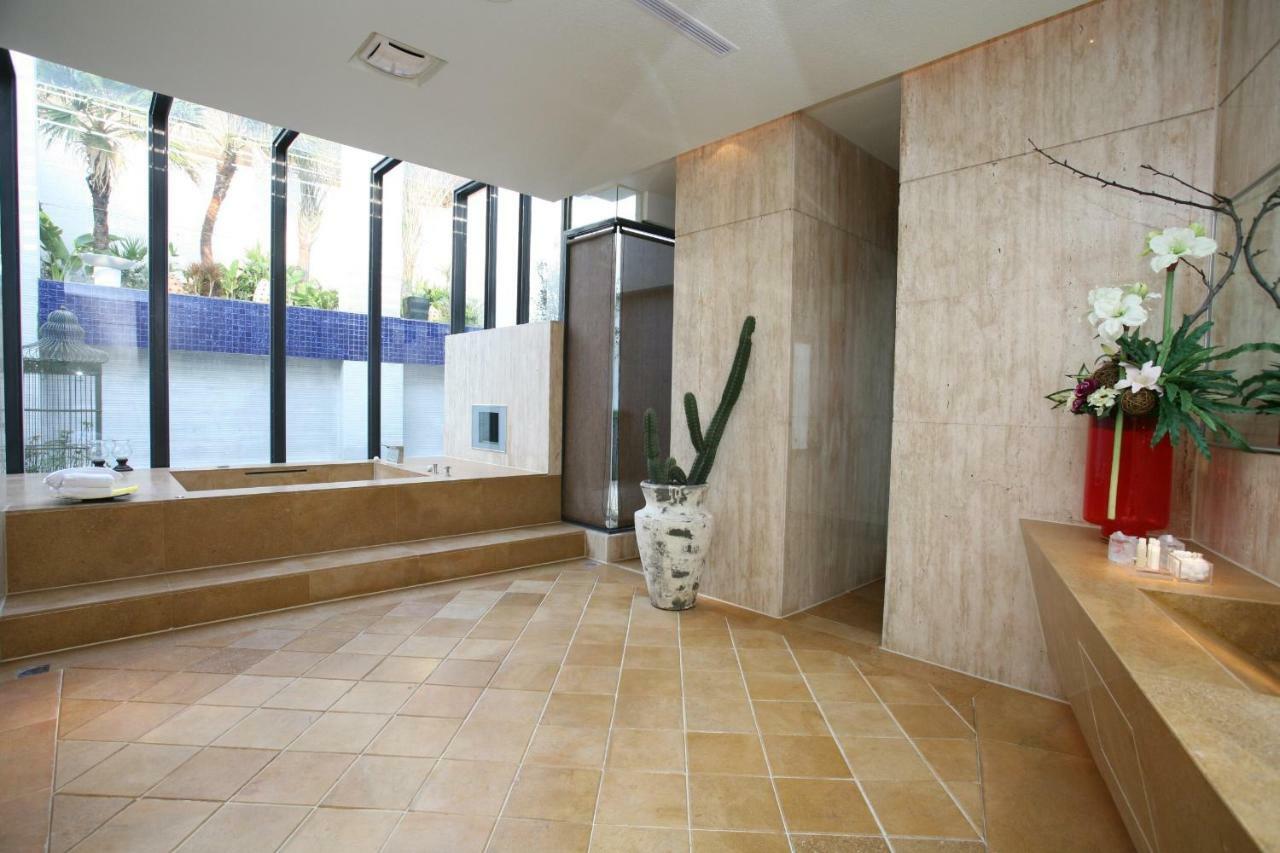 Chateau Boutique Motel Đài Trung Ngoại thất bức ảnh