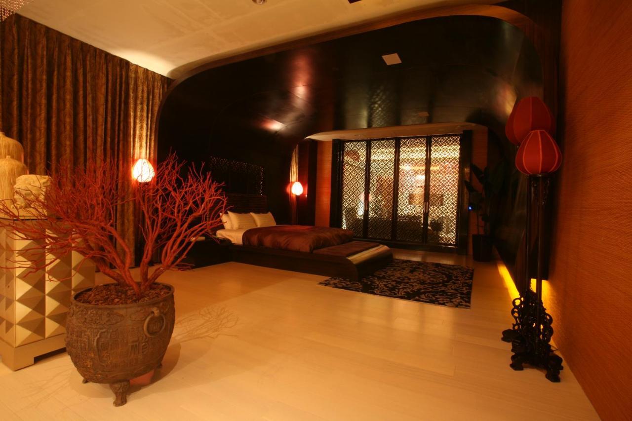 Chateau Boutique Motel Đài Trung Ngoại thất bức ảnh