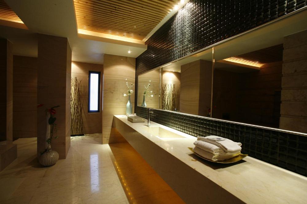Chateau Boutique Motel Đài Trung Ngoại thất bức ảnh